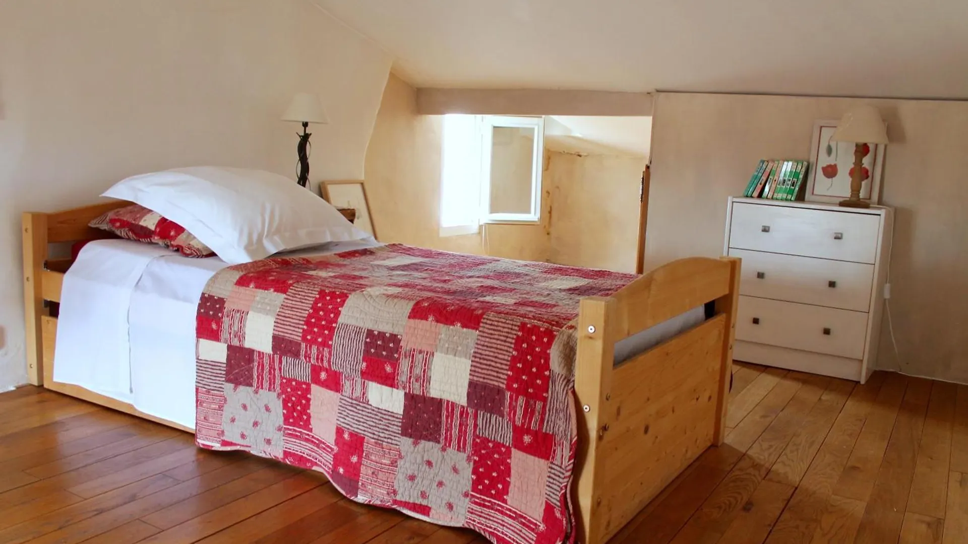 Appartamento Duplex En Plein Centre LʼIsle-sur-la-Sorgue
