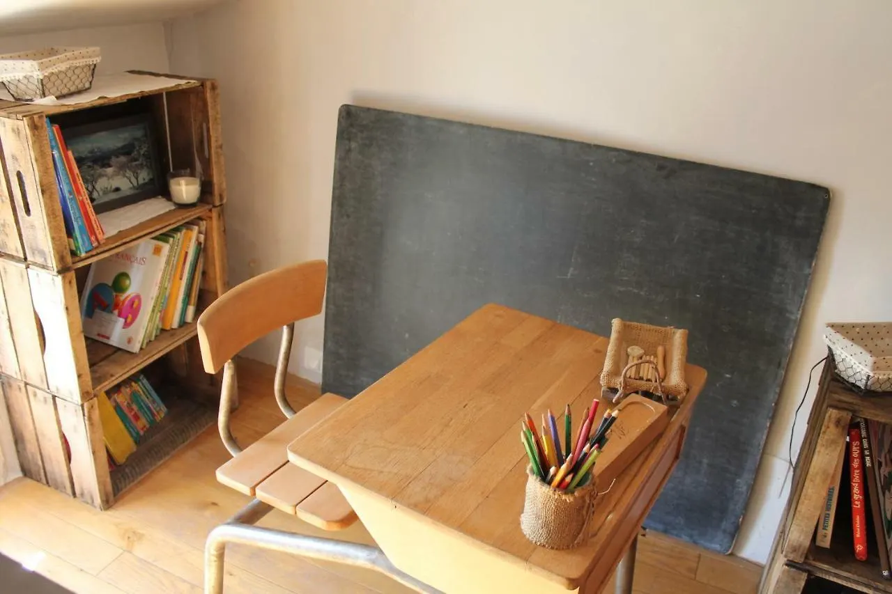 Appartamento Duplex En Plein Centre LʼIsle-sur-la-Sorgue 0*,